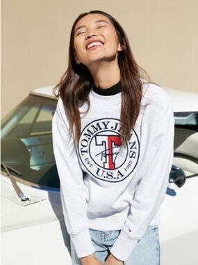 Tommy Hilfiger Women's Logo Crewneck Sweatshirt